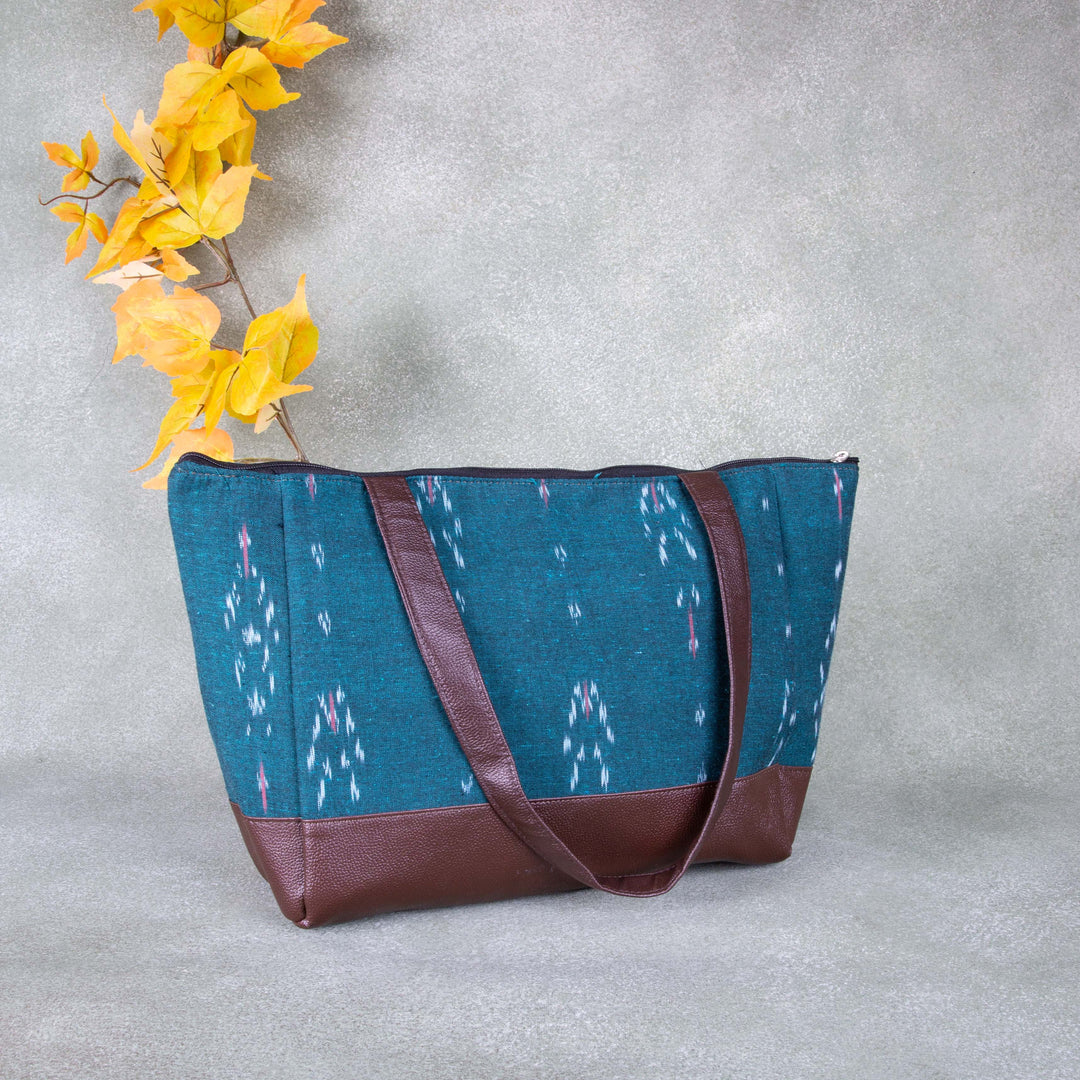 Sarus Crane Series Jumbo Tote Bottle Green Colour with White Prints Design