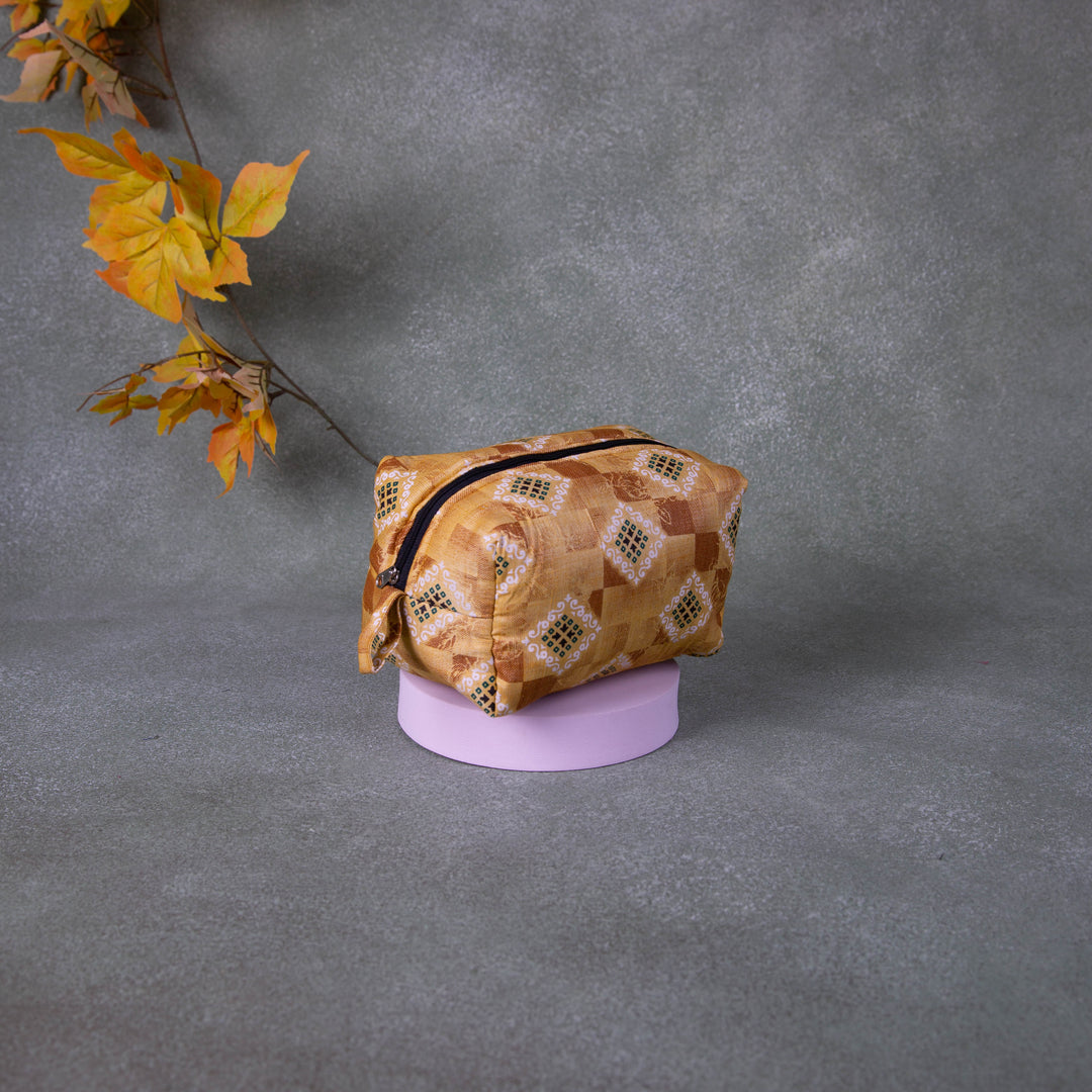 Vanity Pouch Sandal Colour with Diamond Design.