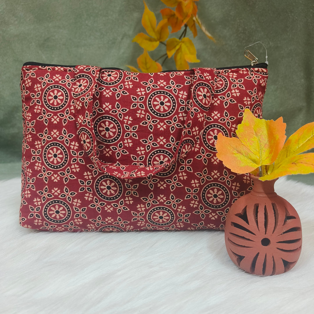 Bristlefront everyday handy red floral design