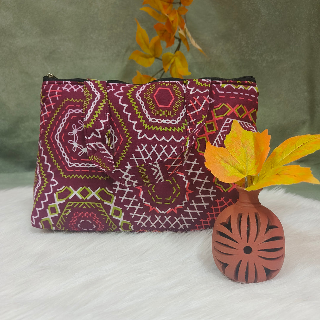 Bristlefront everyday handy Maroon with geometry print