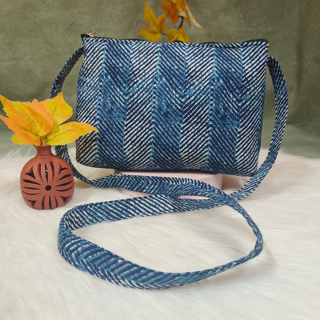 Bristlefront Everyday sling blue with strip print