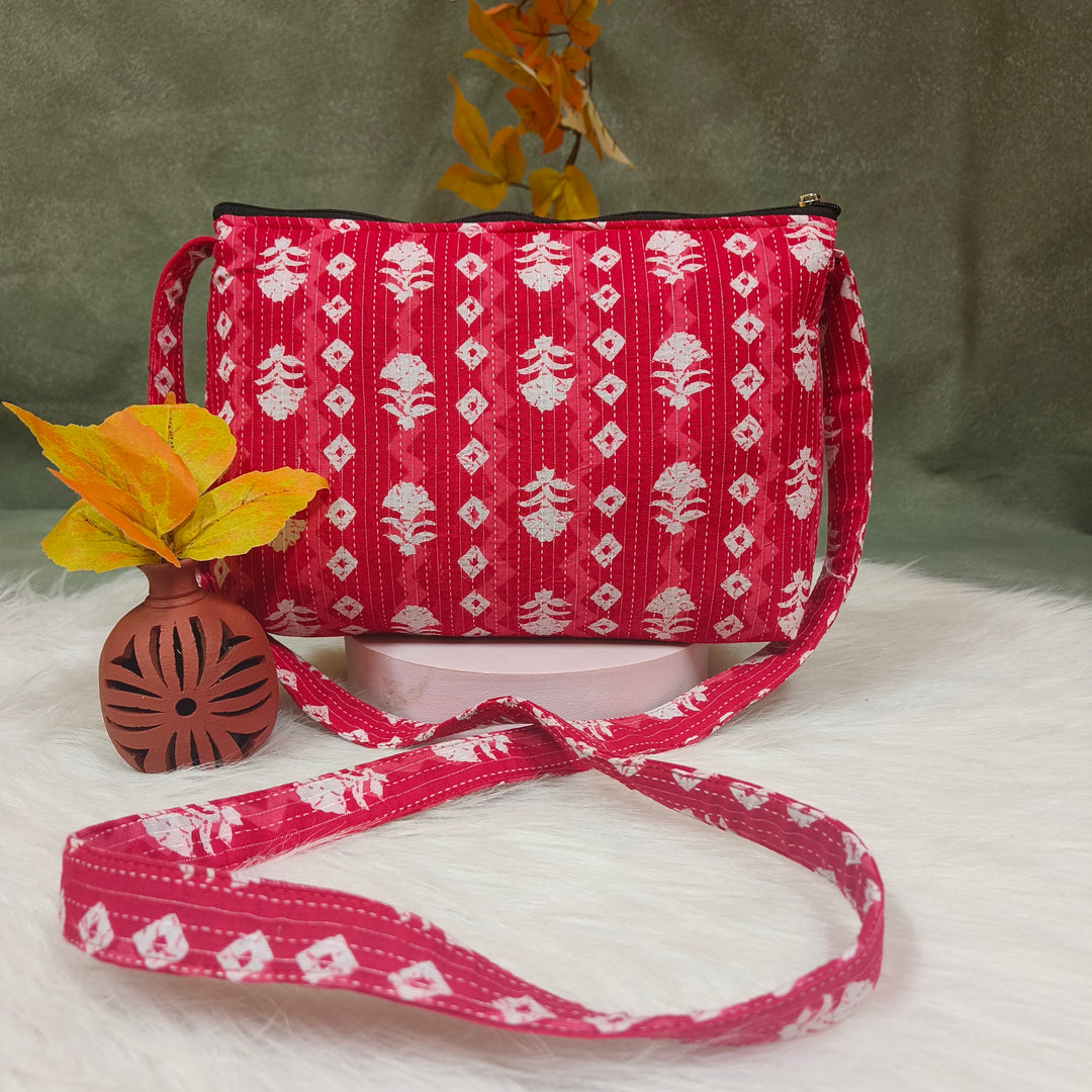 Bristlefront Everyday sling red with diamond print