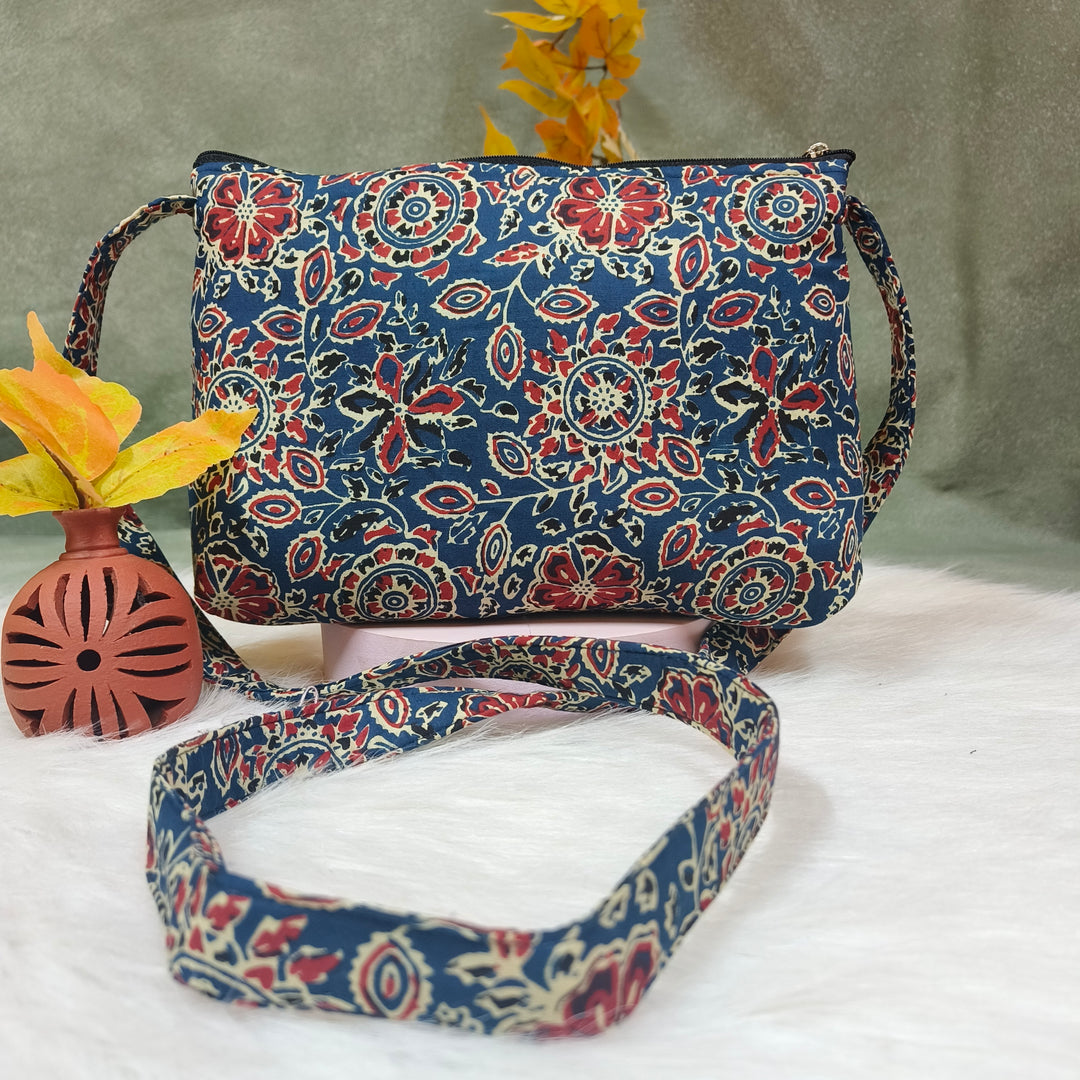 Bristlefront Everyday sling Blue with red flower print