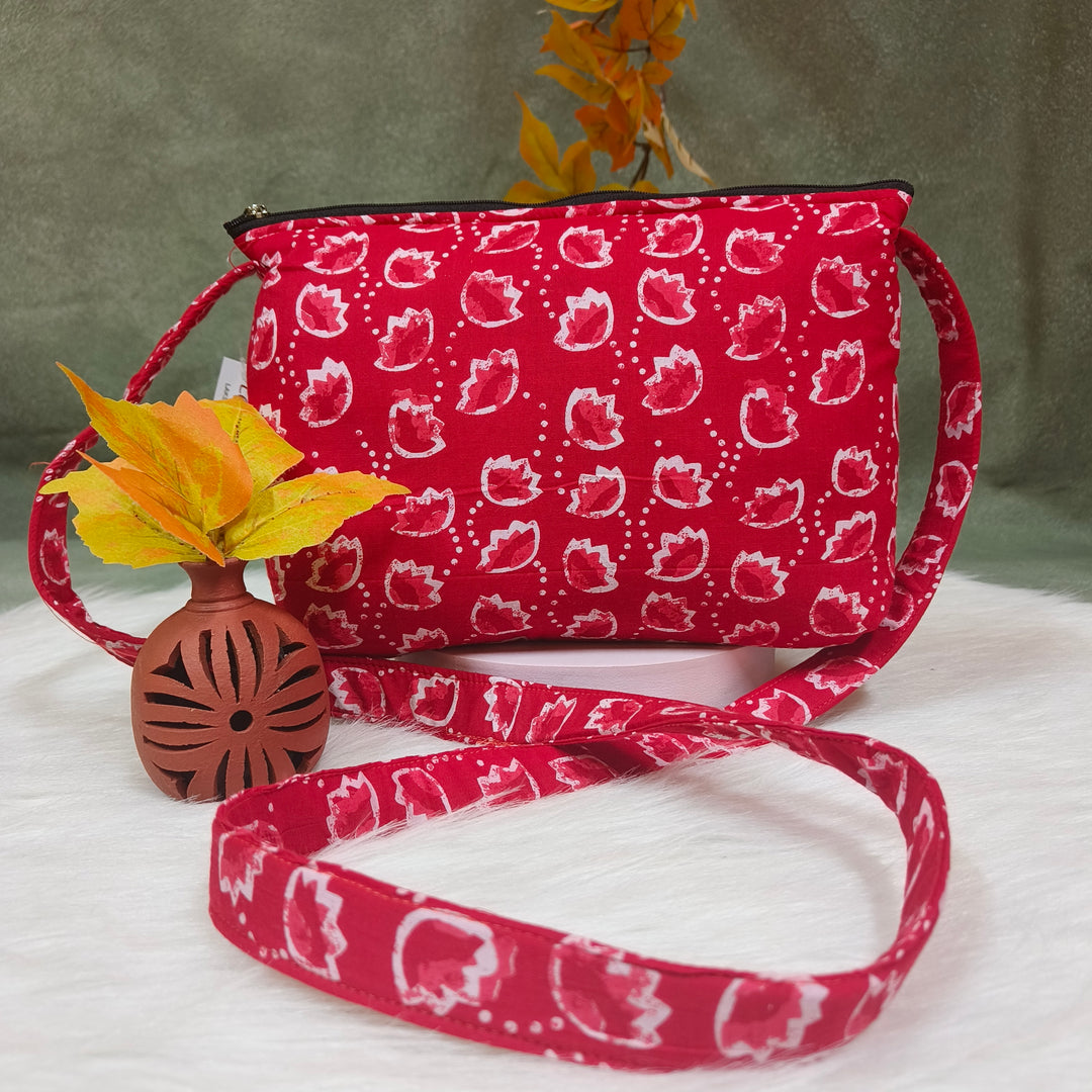 Bristlefront Everyday sling red with bud print
