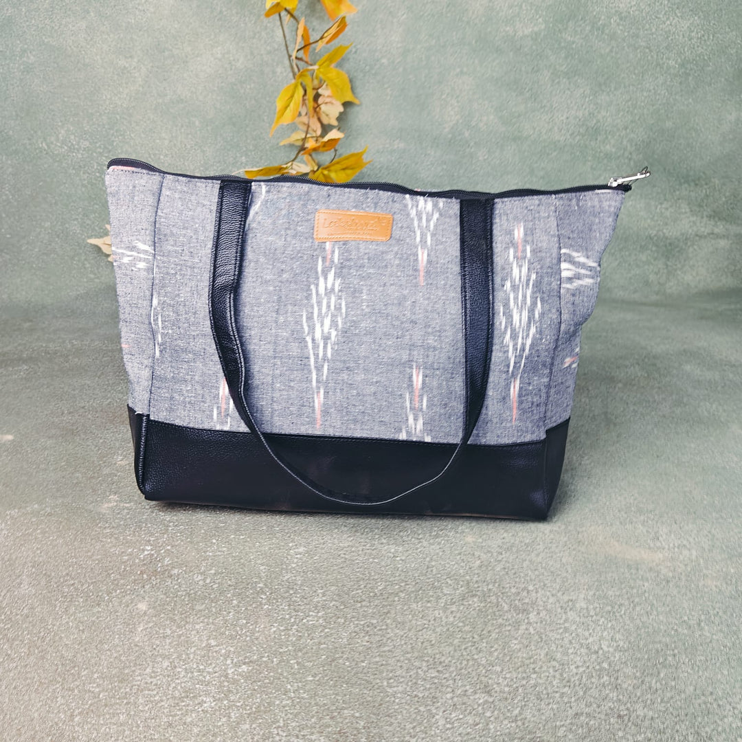 Sarus Crane Series Jumbo Tote Grey with White and Pink Vertical Ditsy Prints Design