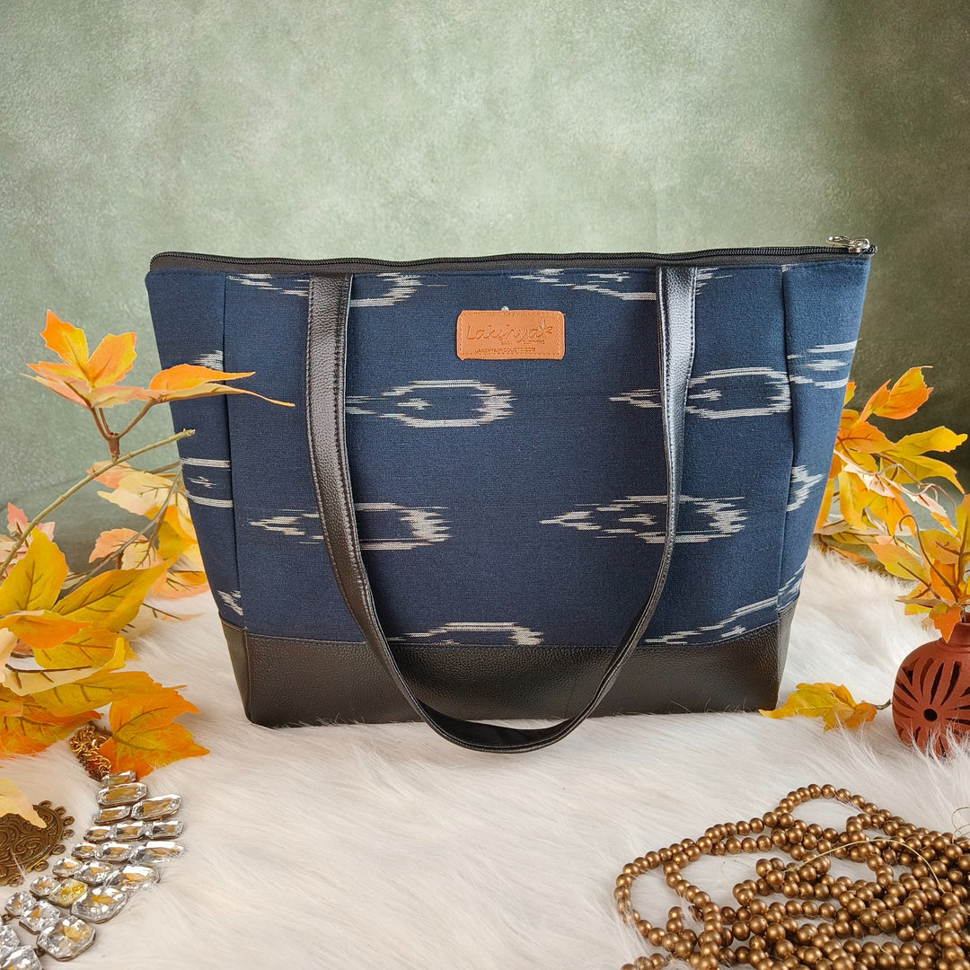 Sarus Crane Series Jumbo Tote Blue with White Oval Horizontal Prints Design