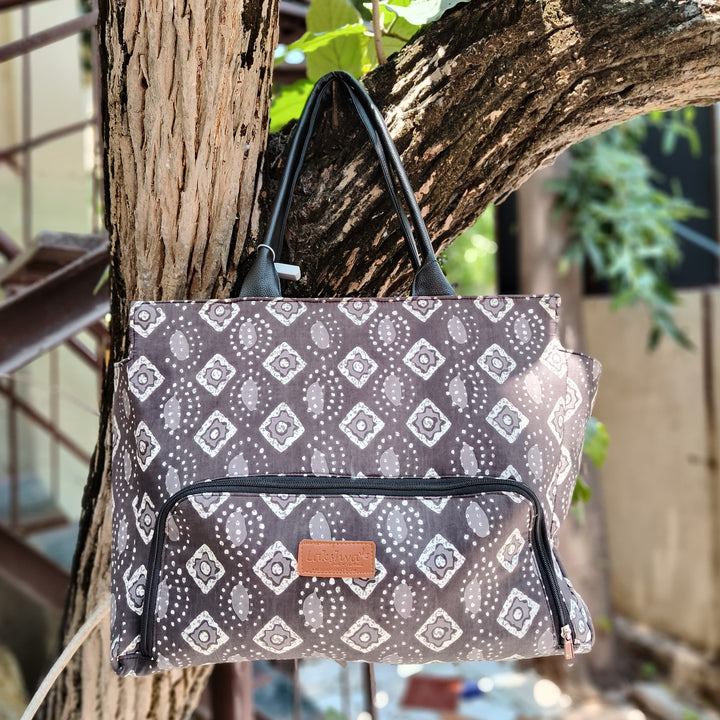 Versatile partition tote Grey Colour with Small Flower Design.