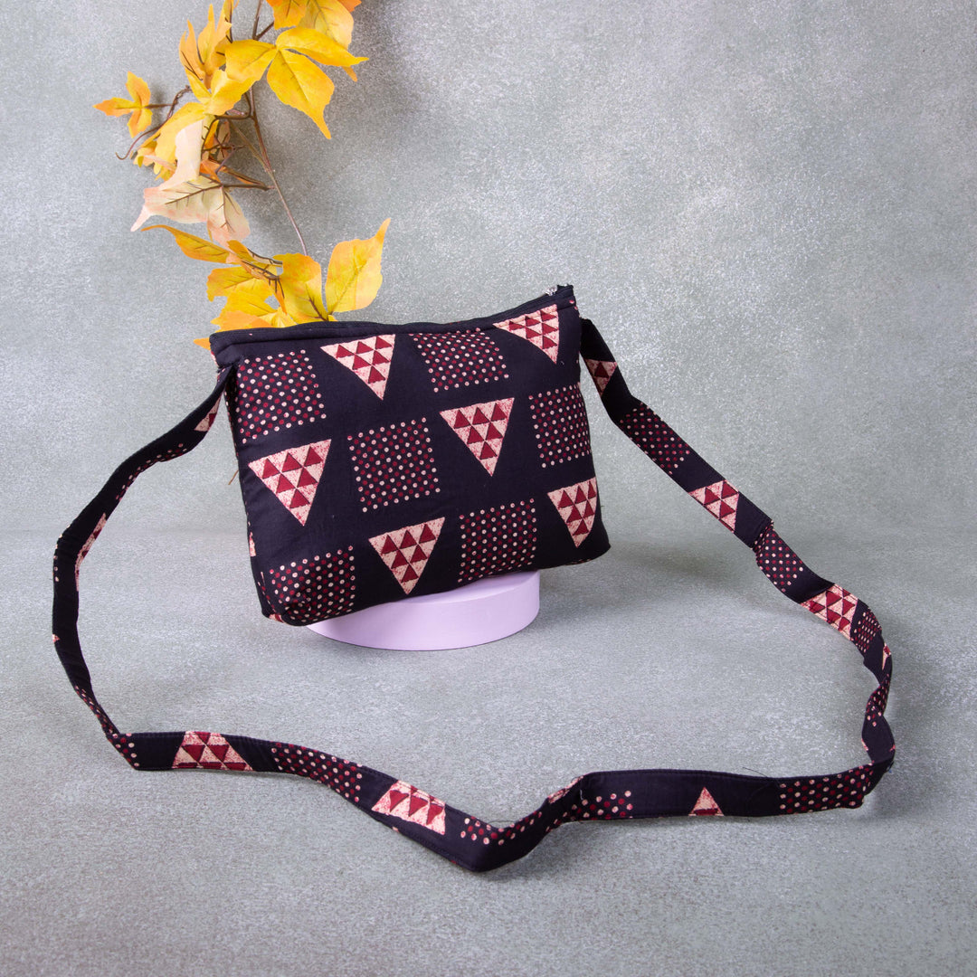 Bristlefront Everday sling Black Colour with Red Tringle Design.