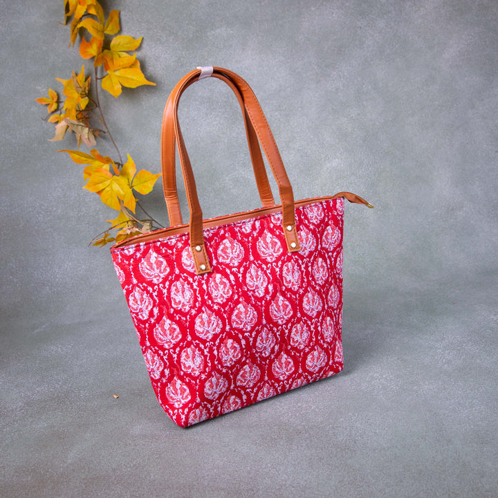 9am to 5pm Totes Red Colour Flower Design.