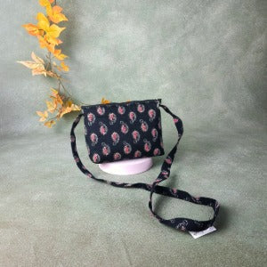 Bristlefront Everyday sling Black with Graphic Ditsy Prints Design