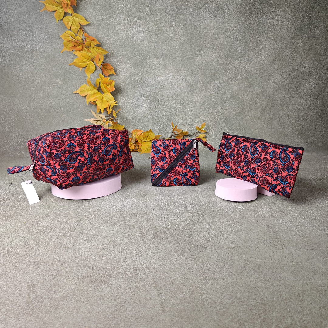 Pocket Vanity Red Floral Prints.