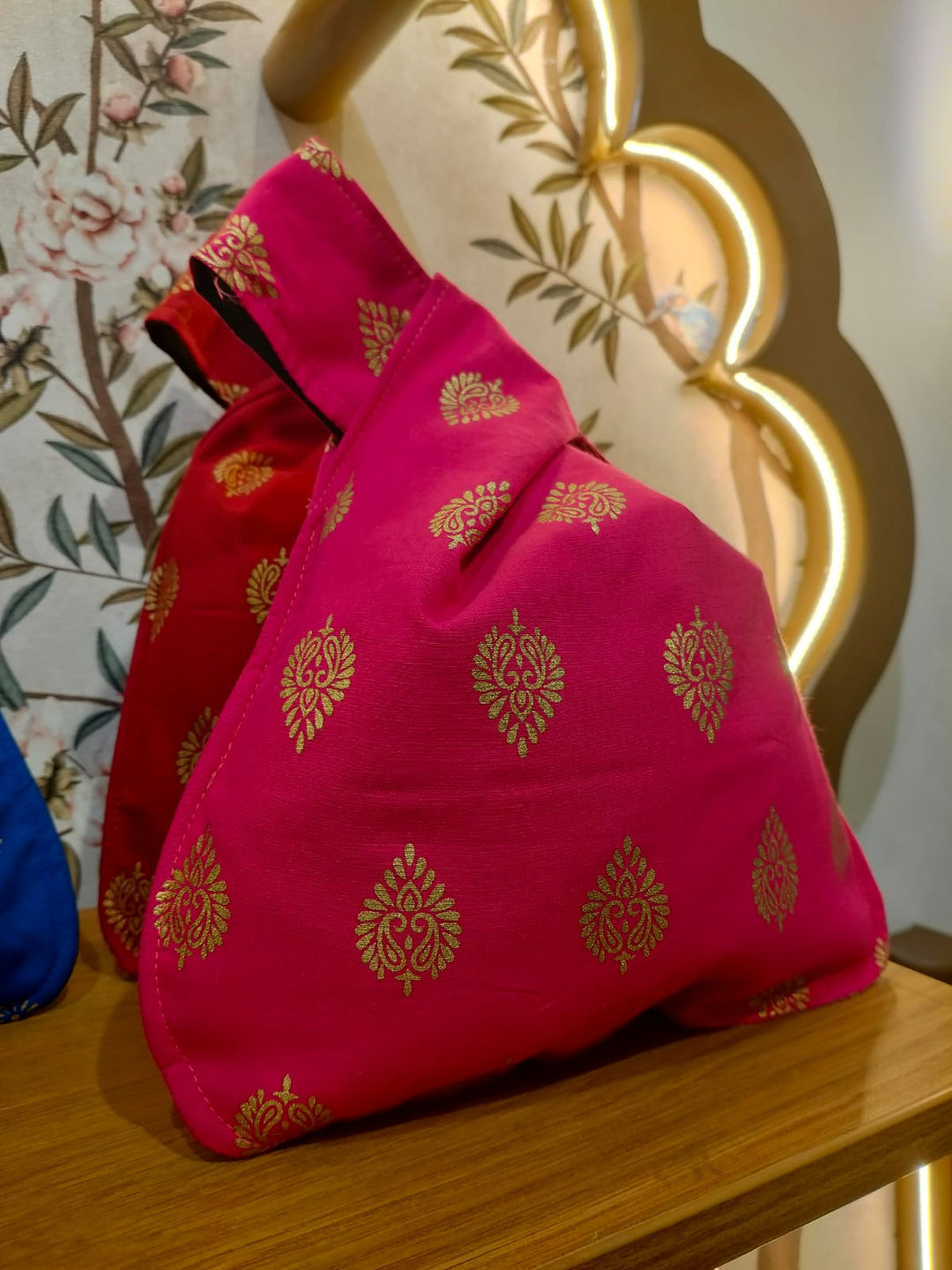 Ethnic Knot