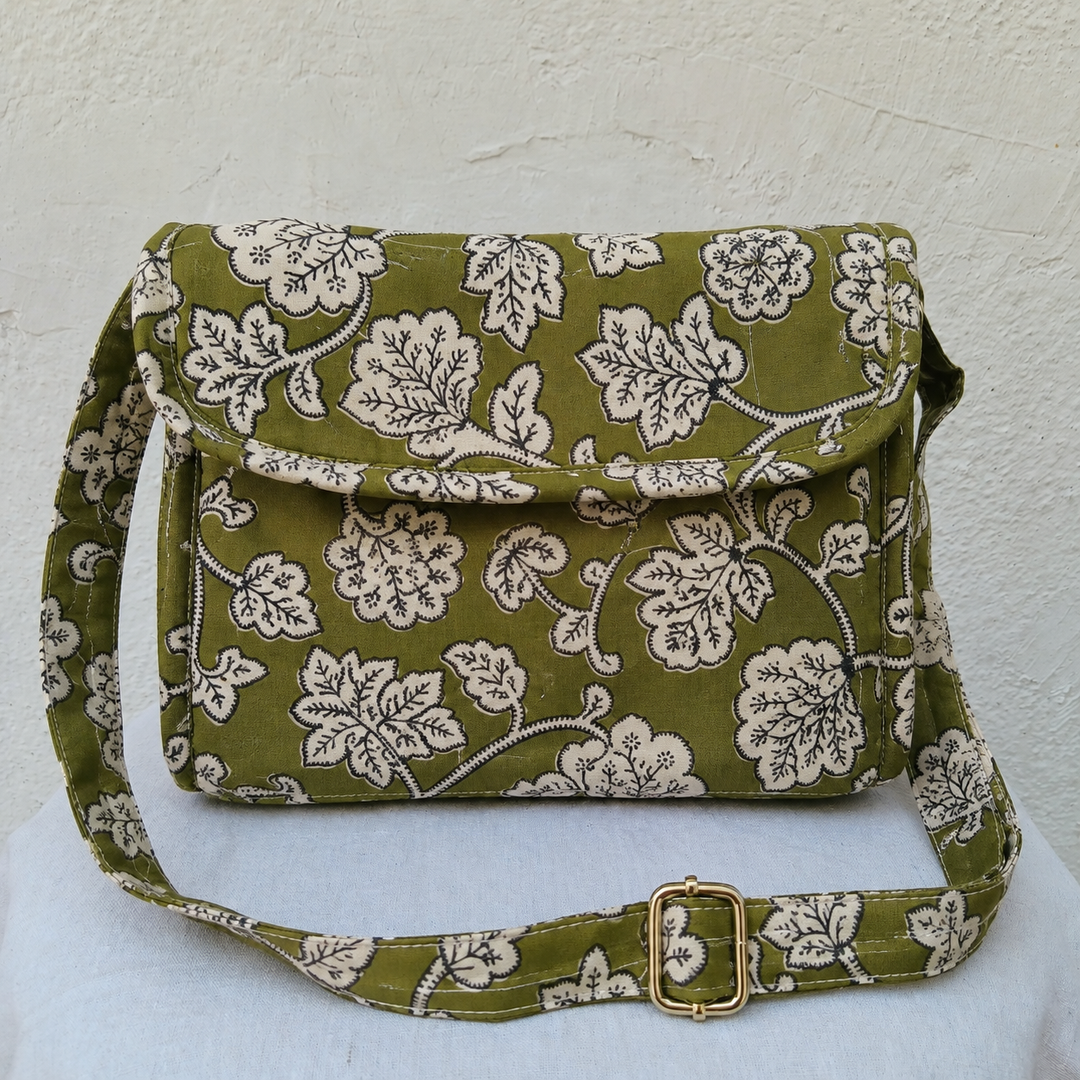 Multizipper Sling 4 Zips Mehandi Green Kalamkari