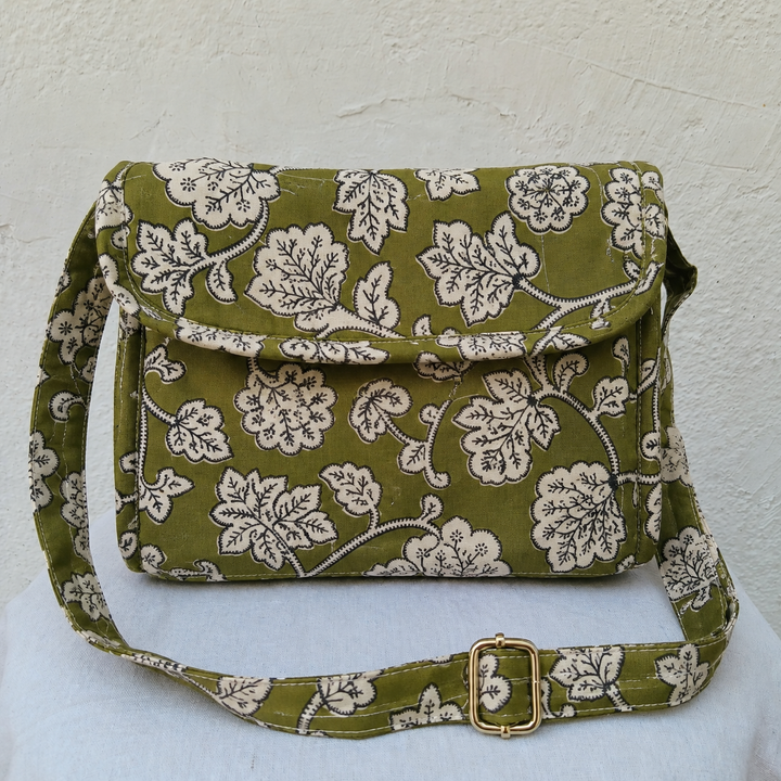 Multizipper Sling 4 Zips Mehandi Green Kalamkari