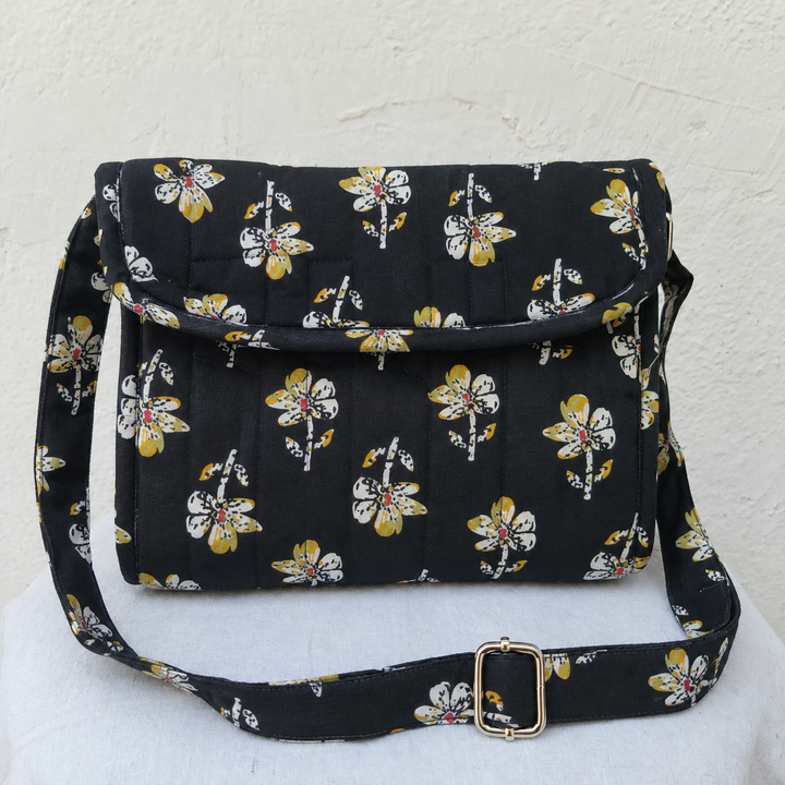 Multizipper Sling 4 Zips Black Floral