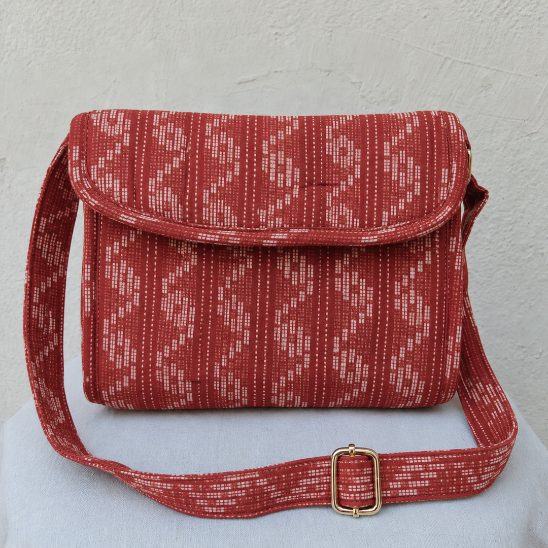 Multizipper Sling 4 Zips Rust Geometric