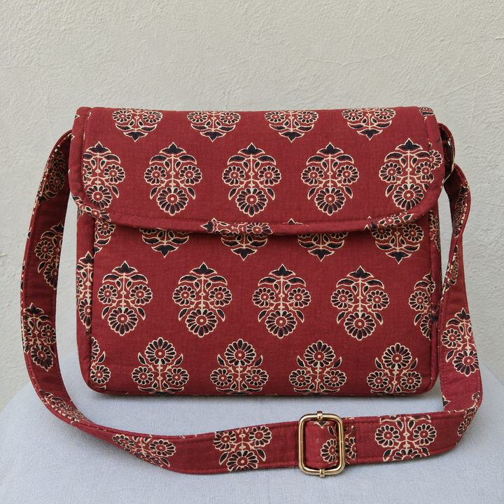 Multizipper Sling 4 Zips Rust Ajarkh