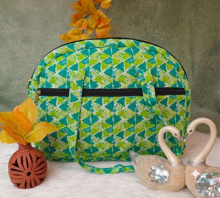 Everyday Tote green with strip print