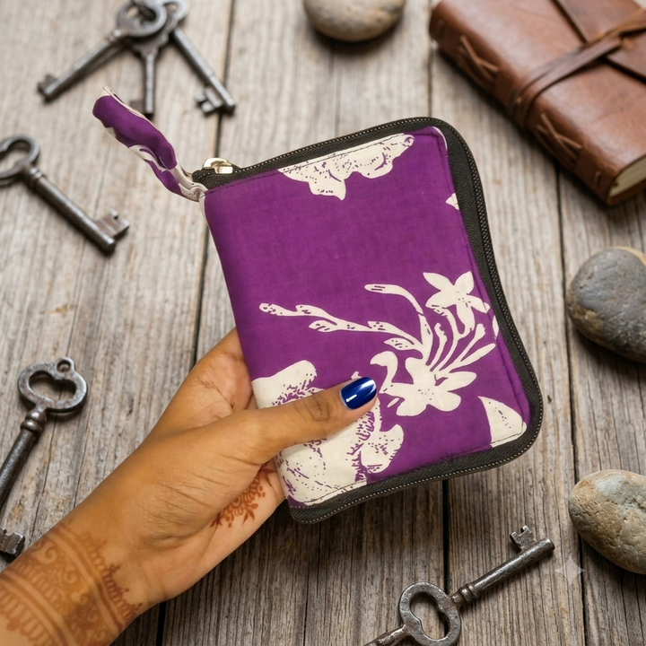 Smart Wallet Small Single Pc- purple with white floral