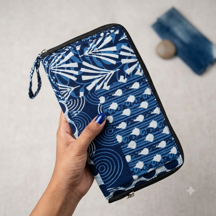 SMART WALLET BIG -indigo batik print