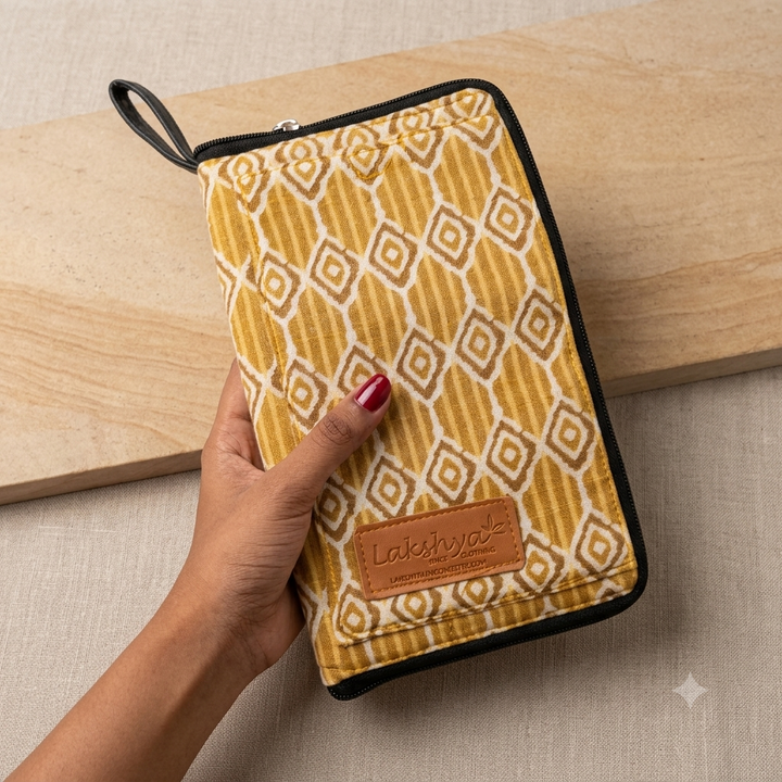 Utility Wallets yellow with diamond print