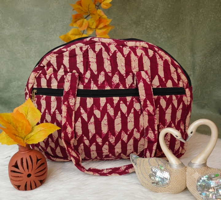 Everyday Tote Pink with Sandal Strike print