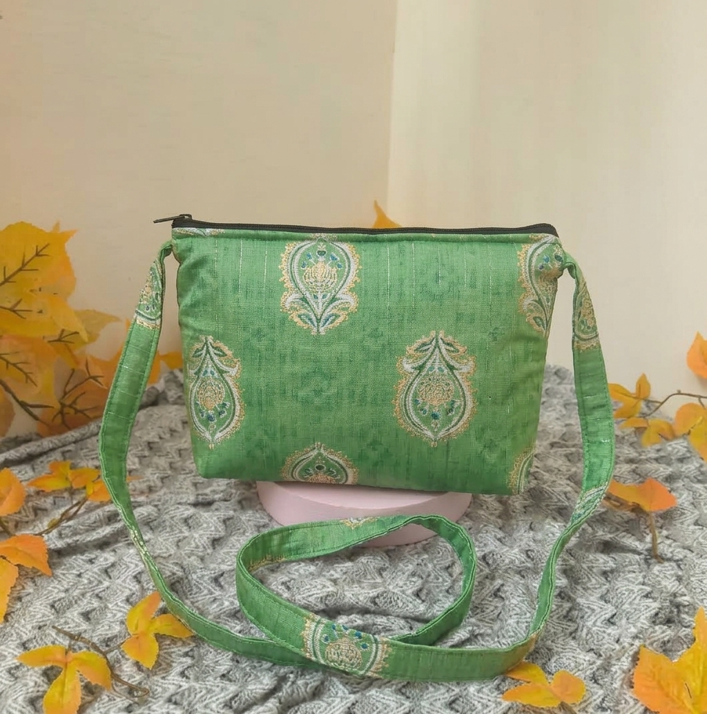 Bristlefront Everyday sling - Vintage Green Bloom
