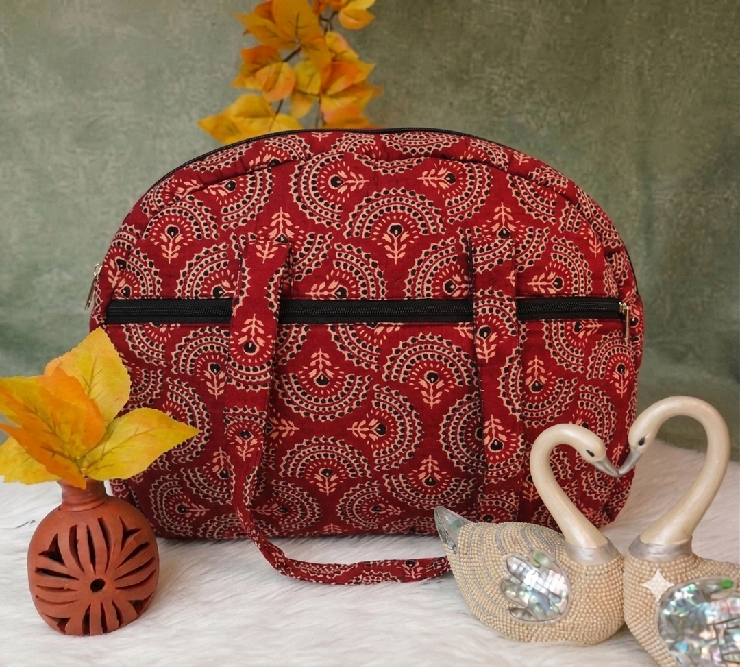 Everyday Tote Maroon with Black Flower print
