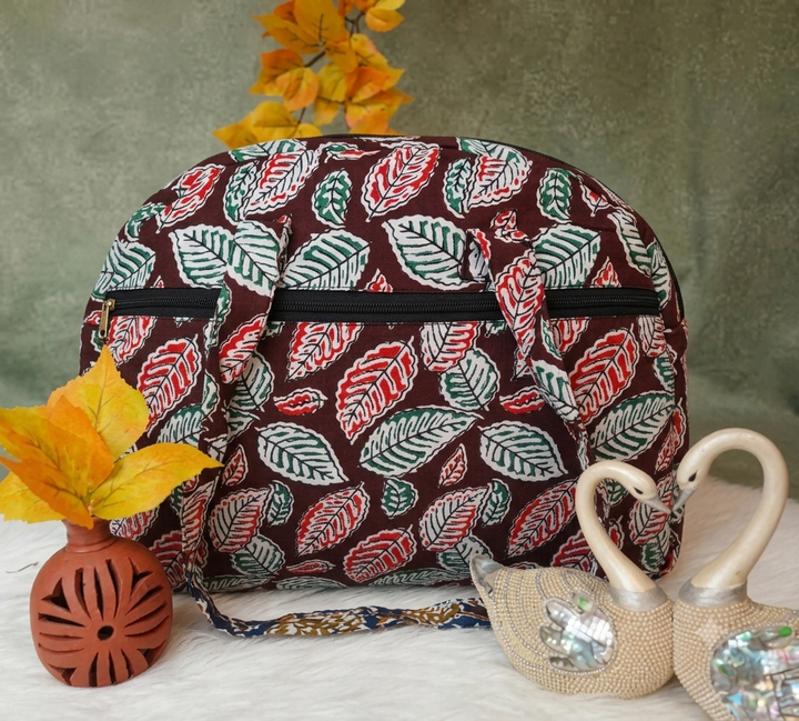Everyday Tote Maroon with Leaf print