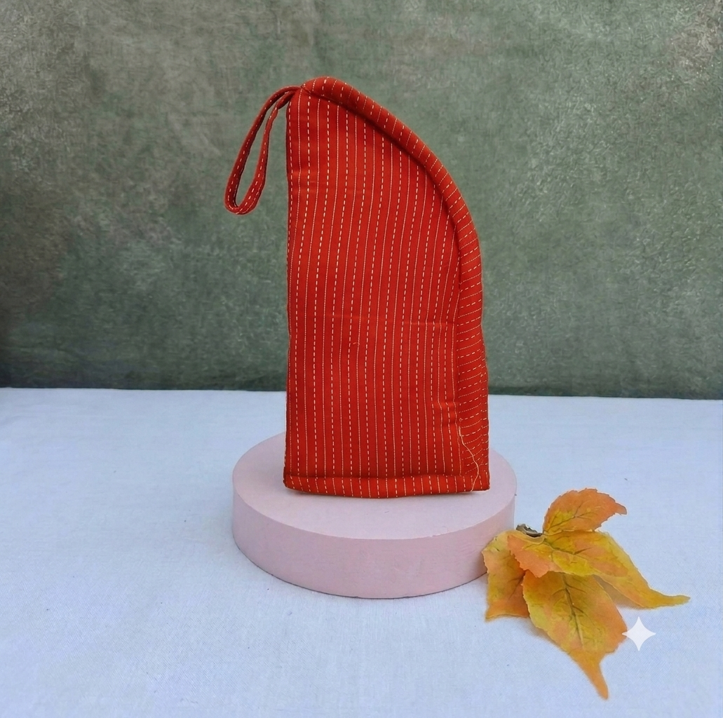 Phone Holder - red with dotted lines