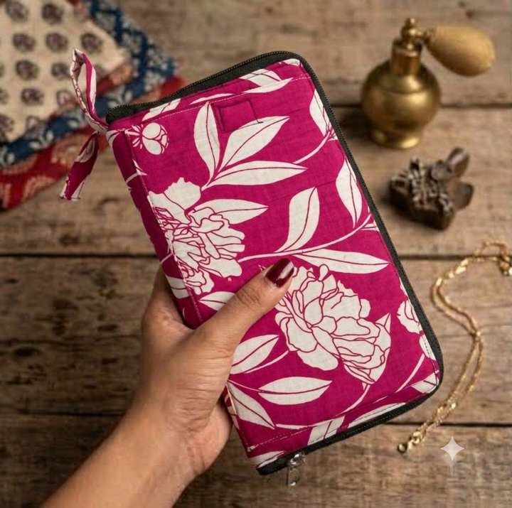 SMART WALLET BIG - pink with white flower