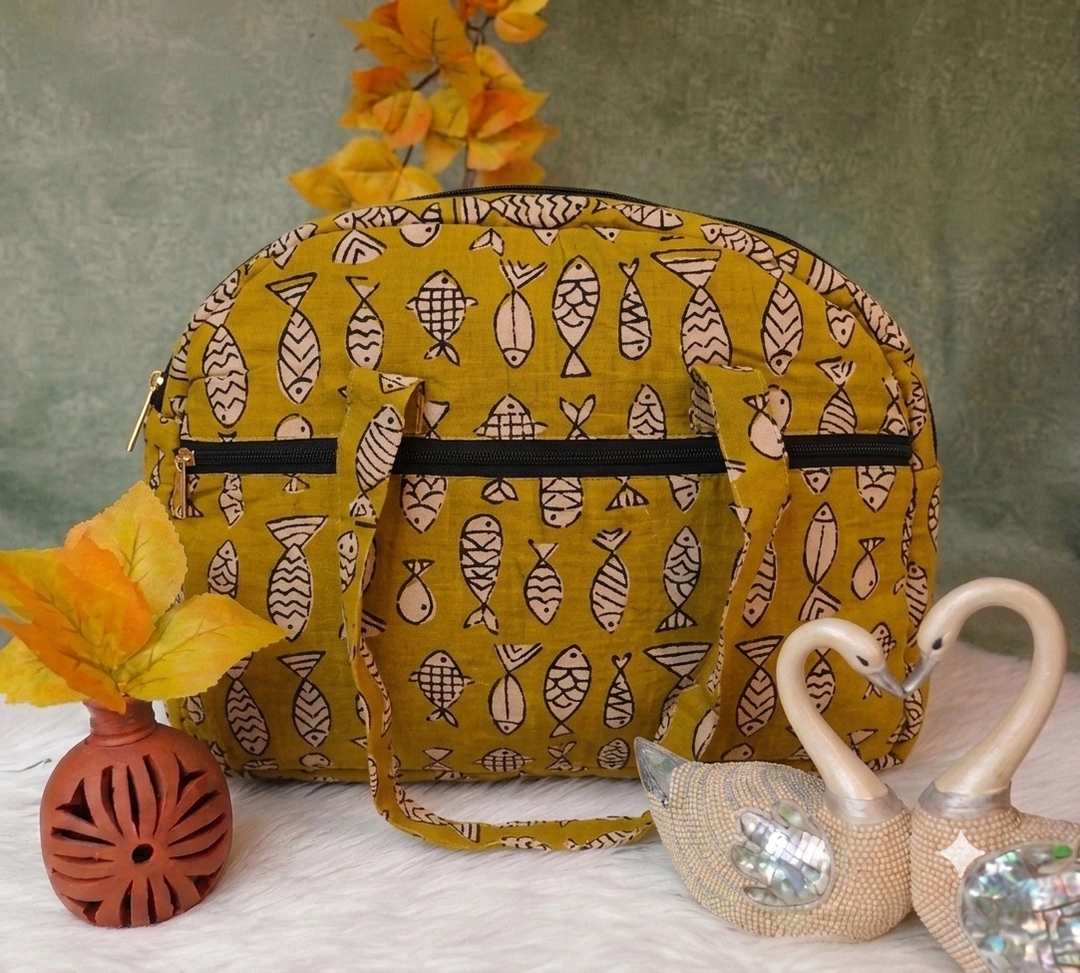 Everyday Tote green with Fish print