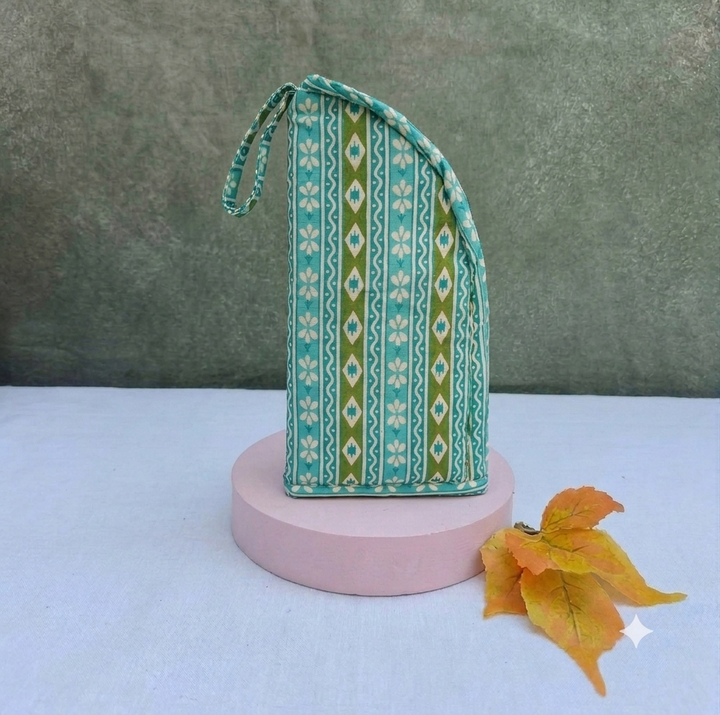 Phone Holder - light green with geometric print