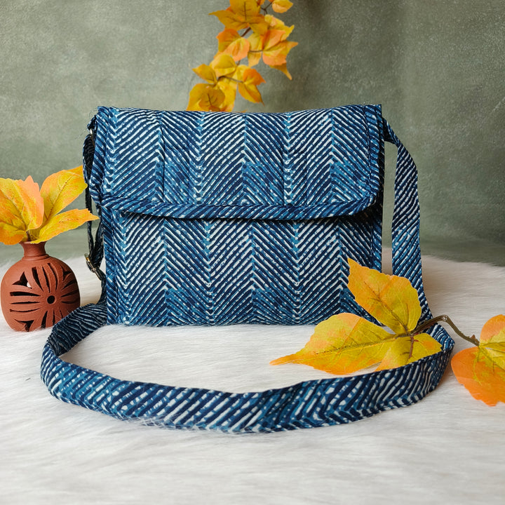 Multizipper Sling 4 Zip blue with white lines print