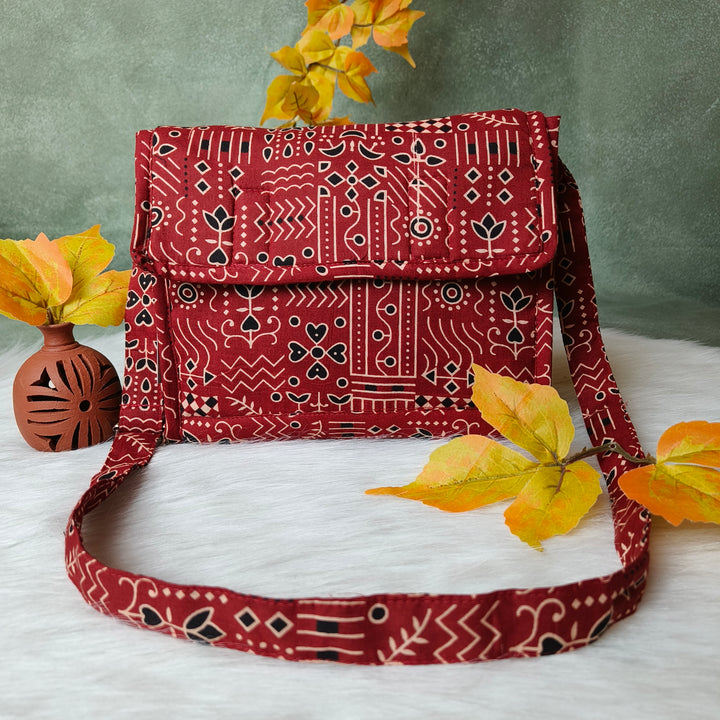 Multizipper Sling 4 Zips red rangoli print