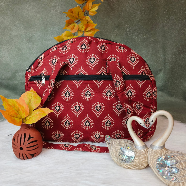 Everyday Tote red with kundan print