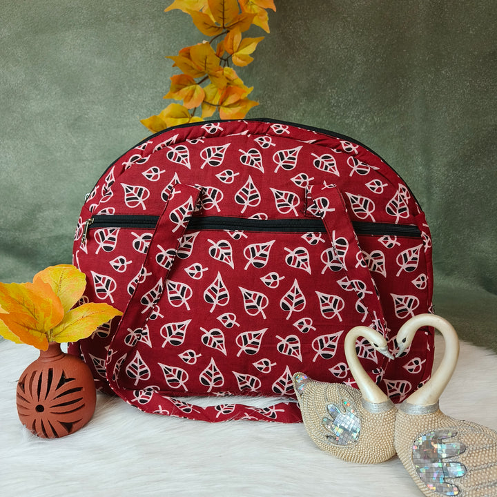Everyday Tote red with leaf print