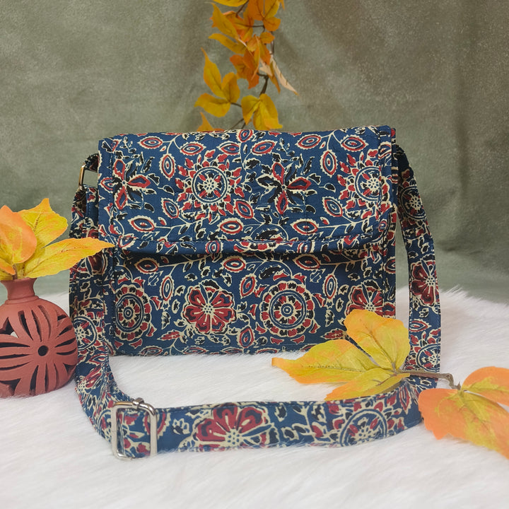 Multizipper Sling 4 Zips blue with red floral print
