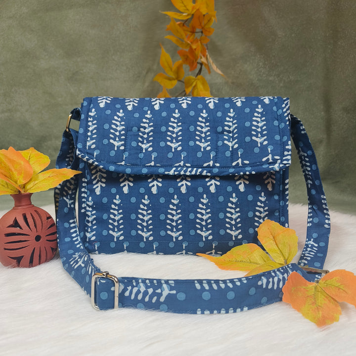 Multizipper Sling 4 Zips blue with white leaf print