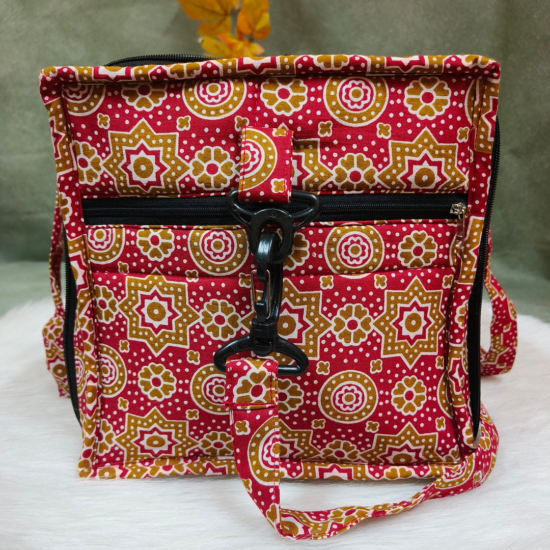 Expandable Travel Bag red with dot print