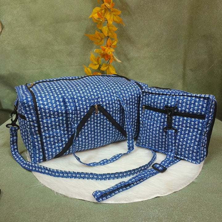 Expandable Travel Bag blue with small leaf print