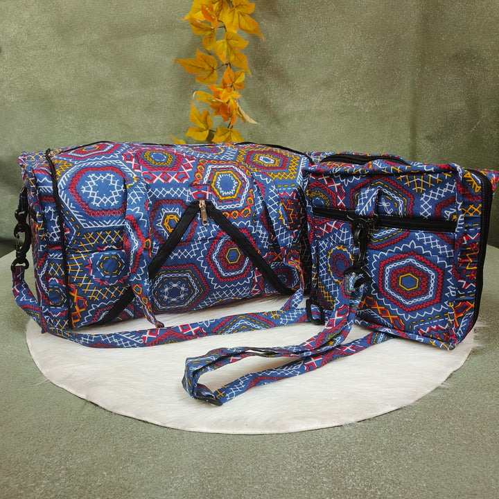 Expandable Travel Bag blue with geometry print