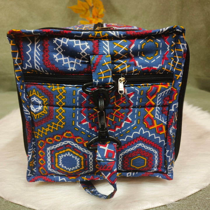 Expandable Travel Bag blue with geometry print
