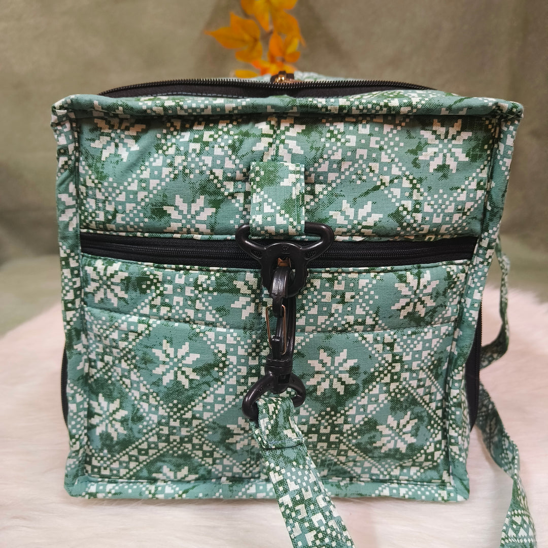 Expandable Travel Bag green with flower dot print