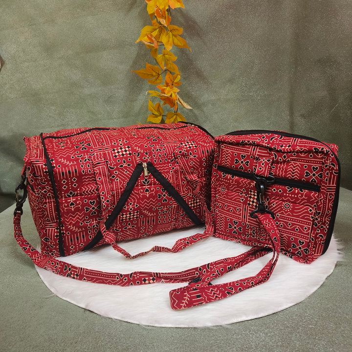 Expandable Travel Bag Maroon with lines print