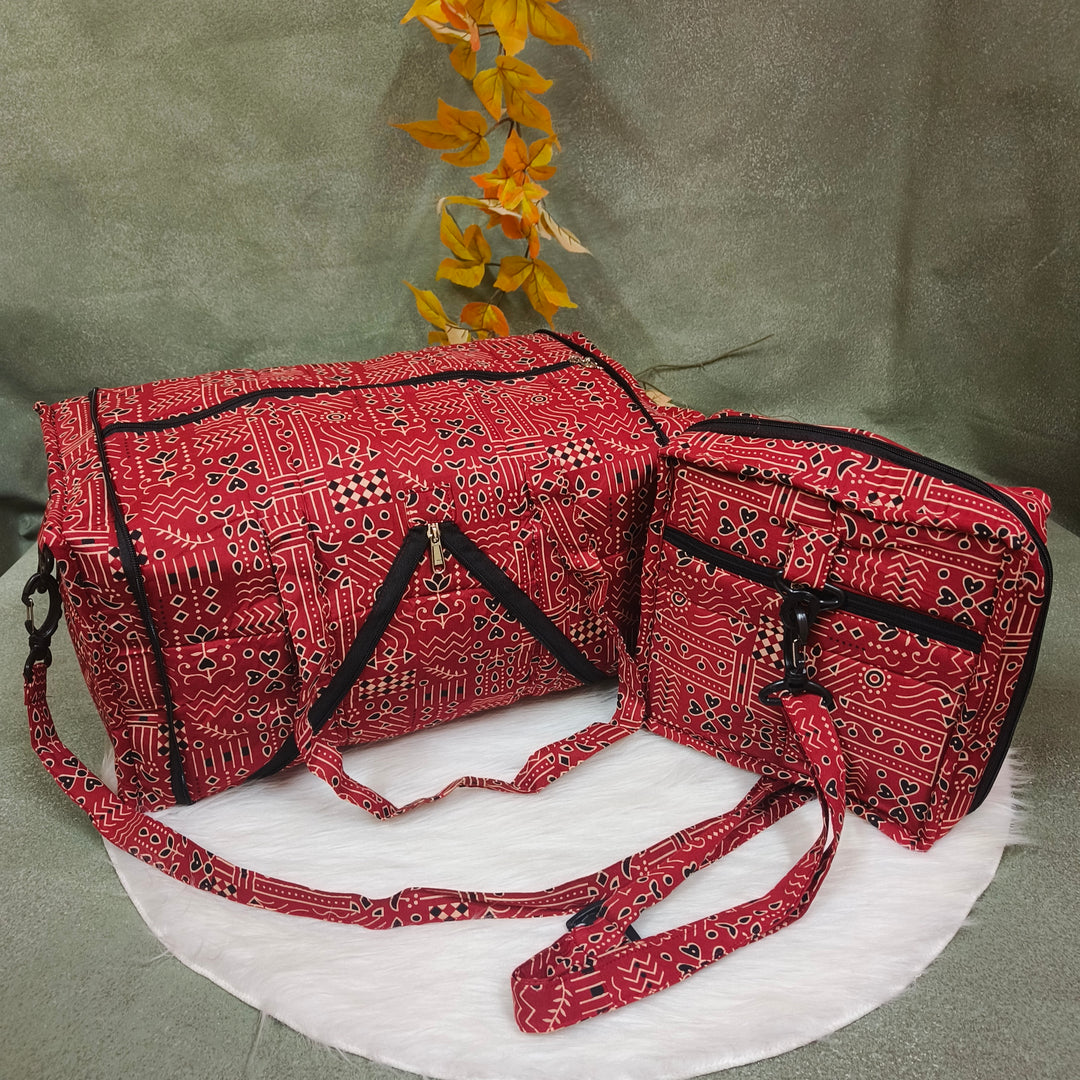 Expandable Travel Bag Maroon with lines print