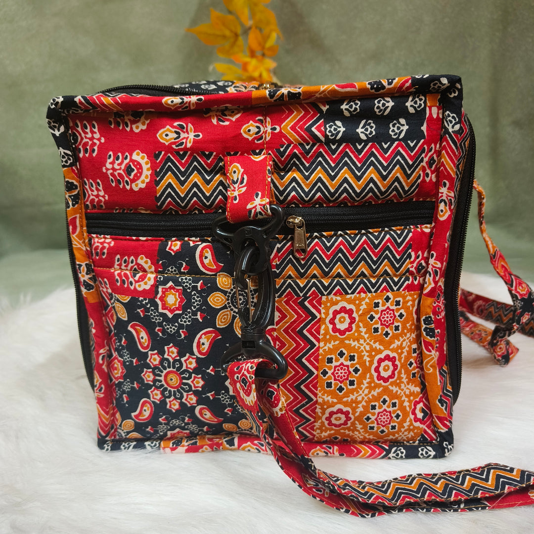 Expandable Travel Bag red with mixed color print