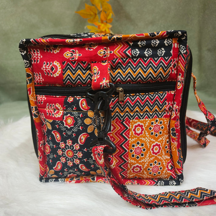 Expandable Travel Bag red with mixed color print