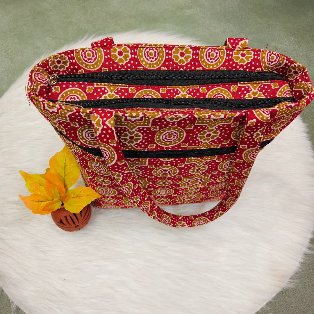 9Am to 5Pm tote Red with dot print