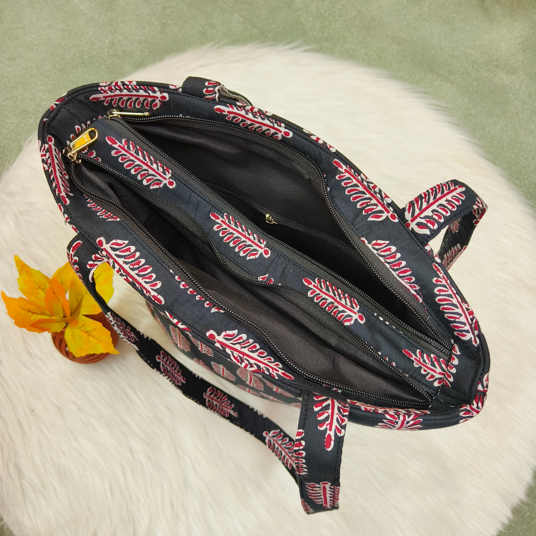 9Am to 5Pm toteblack with leaf print